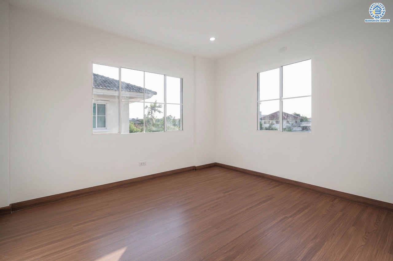 บ้านมือสองตกแต่งใหม่ แบรนด์ LH โครงการ ชัยพฤกษ์ บางบัวทอง หลังใหญ่ เนื้อที่ 94.2 ตร.ว. ฟังก์ชัน 3 ห้องนอน 3 ห้องน้ำ จอดรถได้ 4 คัน พร้อม Facilities ครบครัน บนทำเลเดินทางสะดวก ติดถนนบางกรวย-ไทรน้อย ใกล้เซ็นทรัลเวสต์เกต และรถไฟฟ้าสายสีม่วง "สถานีบางพลู"...